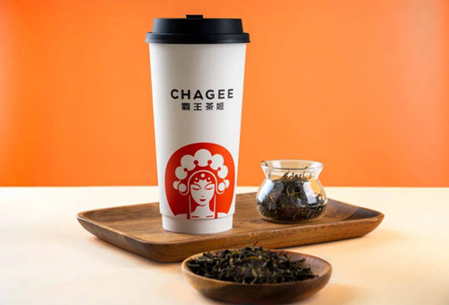霸王茶姬：一杯经典奶茶背后的文化传承与匠心精神